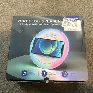 wireless speaker RGB light